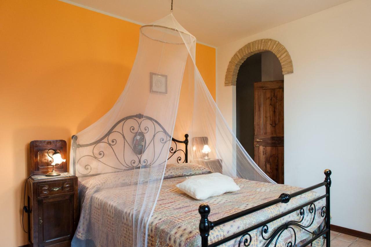 Agriturismo Wine Casale Villa Chiara Torgiano Exterior foto